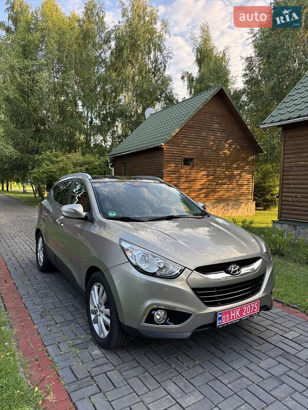 Позашляховик / Кросовер Hyundai ix35 2011 в Луцьку