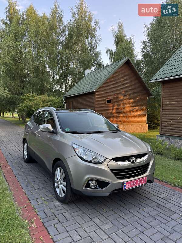 Позашляховик / Кросовер Hyundai ix35 2011 в Луцьку
