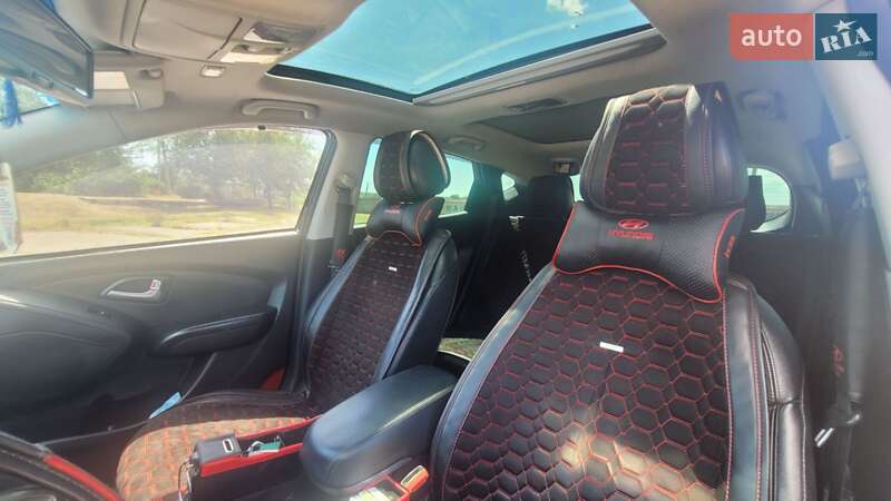 Внедорожник / Кроссовер Hyundai ix35 2011 в Болграде