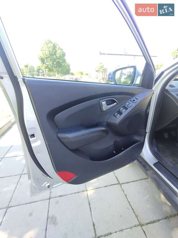 Внедорожник / Кроссовер Hyundai ix35 2012 в Луцке