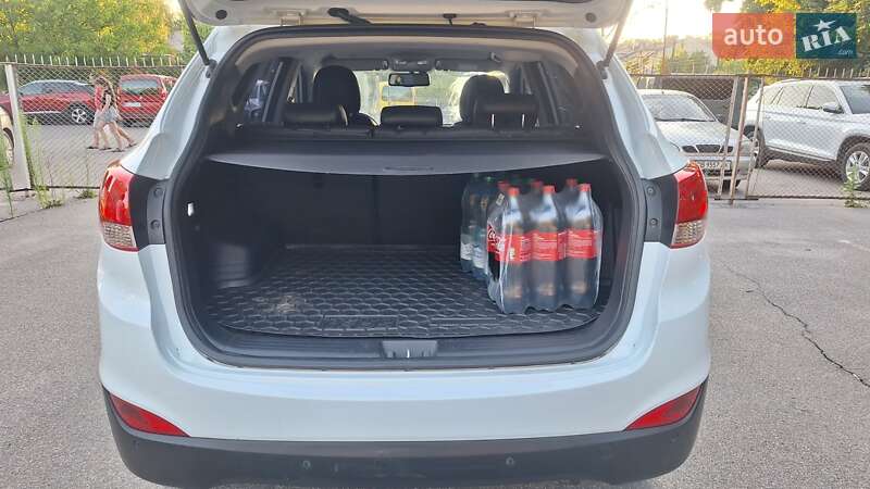 Внедорожник / Кроссовер Hyundai ix35 2010 в Виннице
