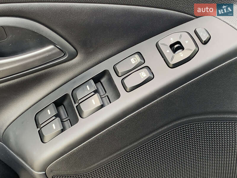 Позашляховик / Кросовер Hyundai ix35 2014 в Бердичеві