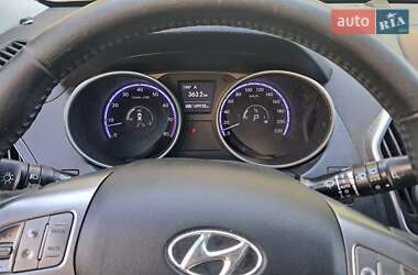 Внедорожник / Кроссовер Hyundai ix35 2011 в Киеве