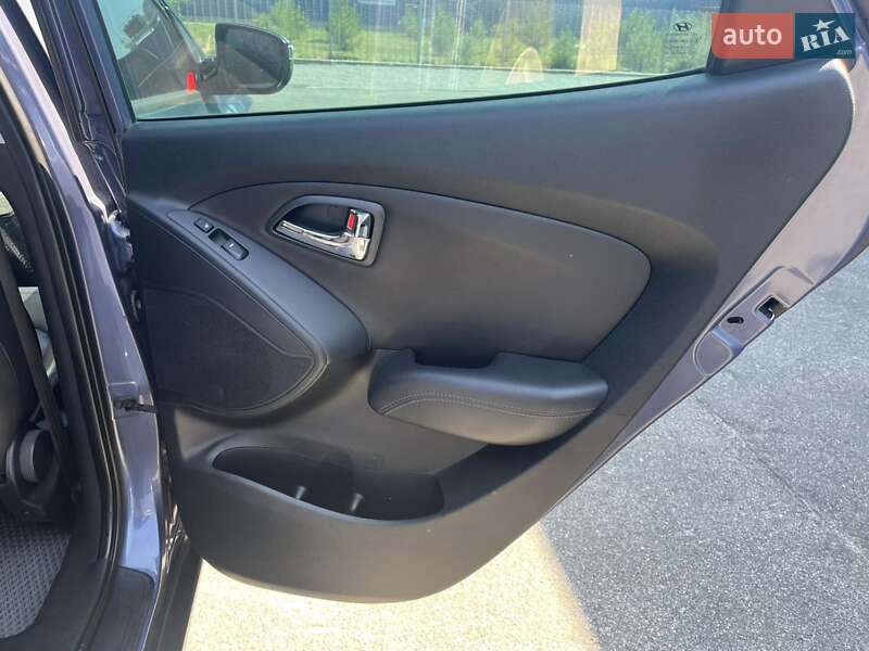 Внедорожник / Кроссовер Hyundai ix35 2011 в Днепре фото 2 Внедорожник / Кроссовер Hyundai ix35 2011 в Днепре