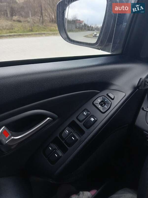 Позашляховик / Кросовер Hyundai ix35 2011 в Львові