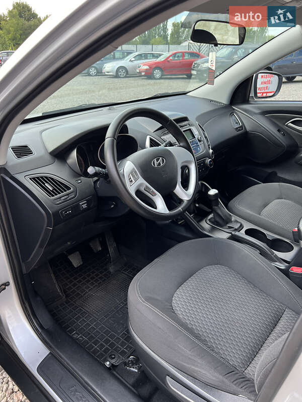 Позашляховик / Кросовер Hyundai ix35 2011 в Черкасах