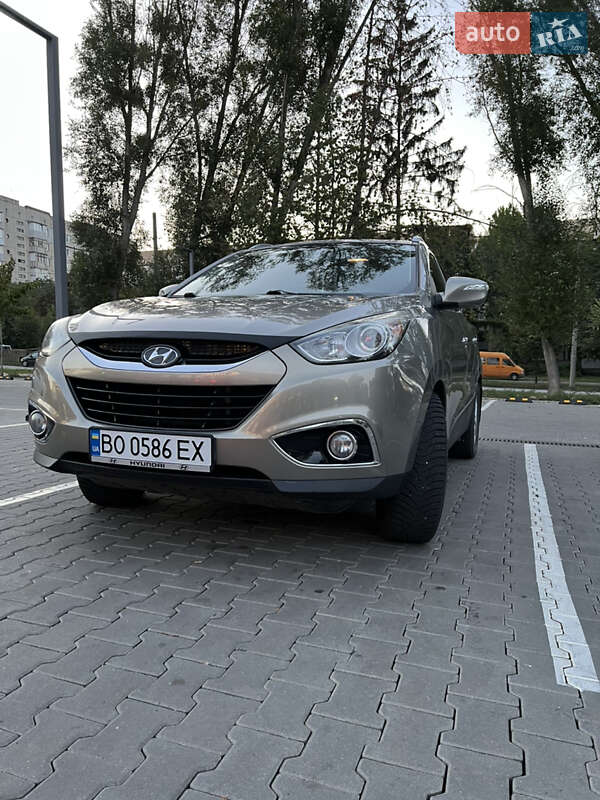 Позашляховик / Кросовер Hyundai ix35 2010 в Чорткові
