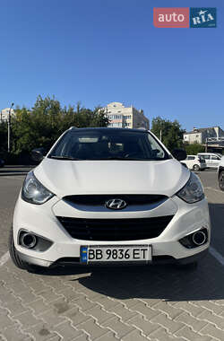 Внедорожник / Кроссовер Hyundai ix35 2011 в Вишневом