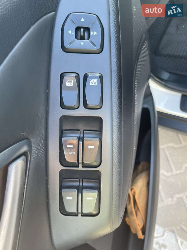 Позашляховик / Кросовер Hyundai ix35 2011 в Вишневому