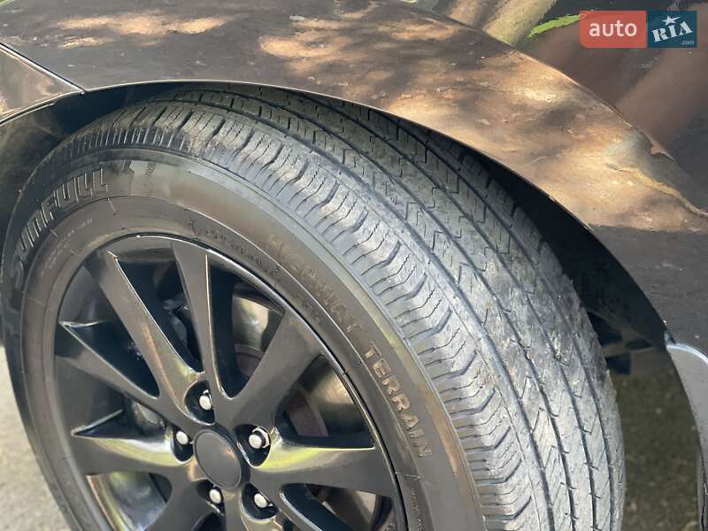 Позашляховик / Кросовер Hyundai ix35 2010 в Бурштині