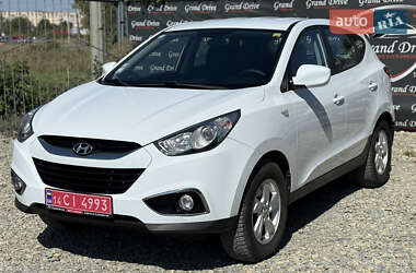Внедорожник / Кроссовер Hyundai ix35 2010 в Каменец-Подольском