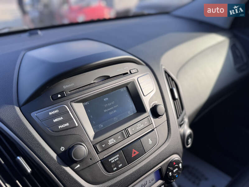 Внедорожник / Кроссовер Hyundai ix35 2015 в Ивано-Франковске