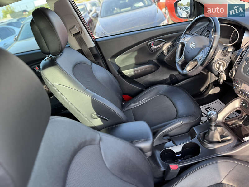Внедорожник / Кроссовер Hyundai ix35 2015 в Ивано-Франковске