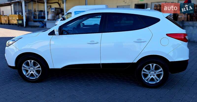 Внедорожник / Кроссовер Hyundai ix35 2015 в Львове