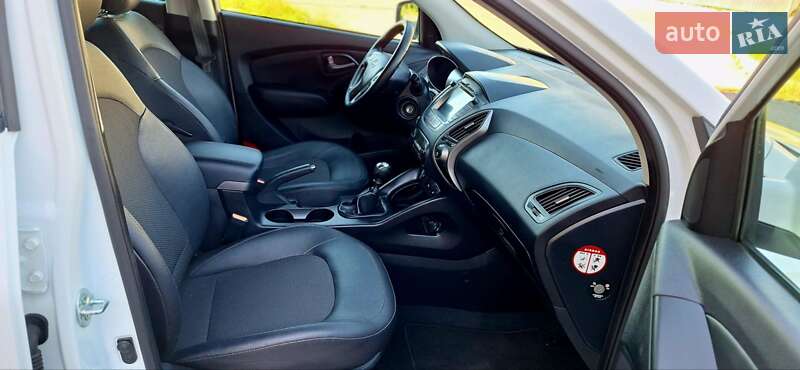 Внедорожник / Кроссовер Hyundai ix35 2015 в Львове