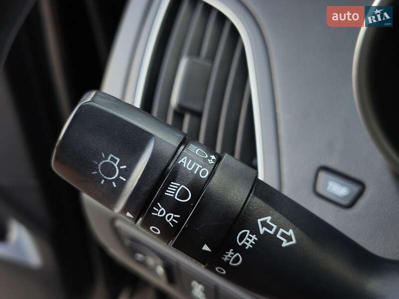 Позашляховик / Кросовер Hyundai ix35 2013 в Дніпрі фото 33 Позашляховик / Кросовер Hyundai ix35 2013 в Дніпрі