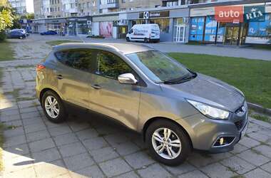Позашляховик / Кросовер Hyundai ix35 2012 в 