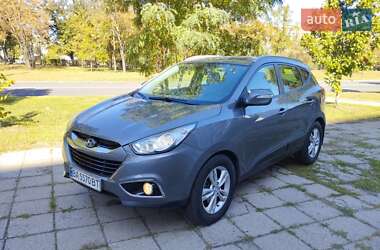 Позашляховик / Кросовер Hyundai ix35 2012 в 