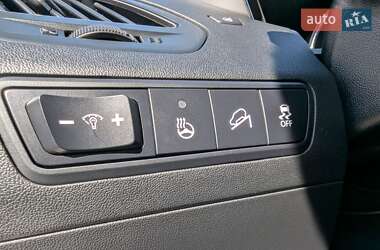 Внедорожник / Кроссовер Hyundai ix35 2015 в 