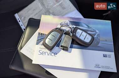 Внедорожник / Кроссовер Hyundai ix35 2015 в 