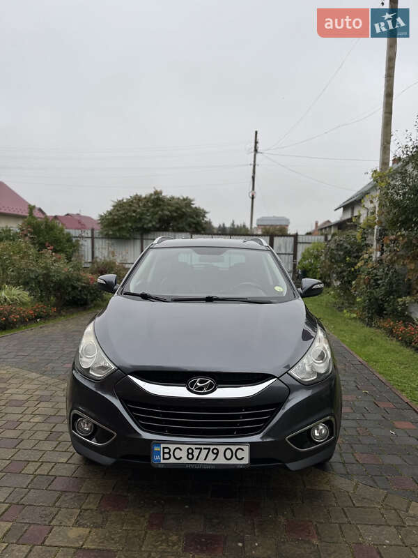 Внедорожник / Кроссовер Hyundai ix35 2011 в Чернигове
