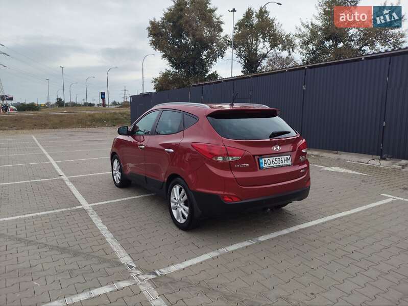 Внедорожник / Кроссовер Hyundai ix35 2010 в Киеве фото 6 Внедорожник / Кроссовер Hyundai ix35 2010 в Киеве