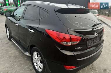 Внедорожник / Кроссовер Hyundai ix35 2011 в 