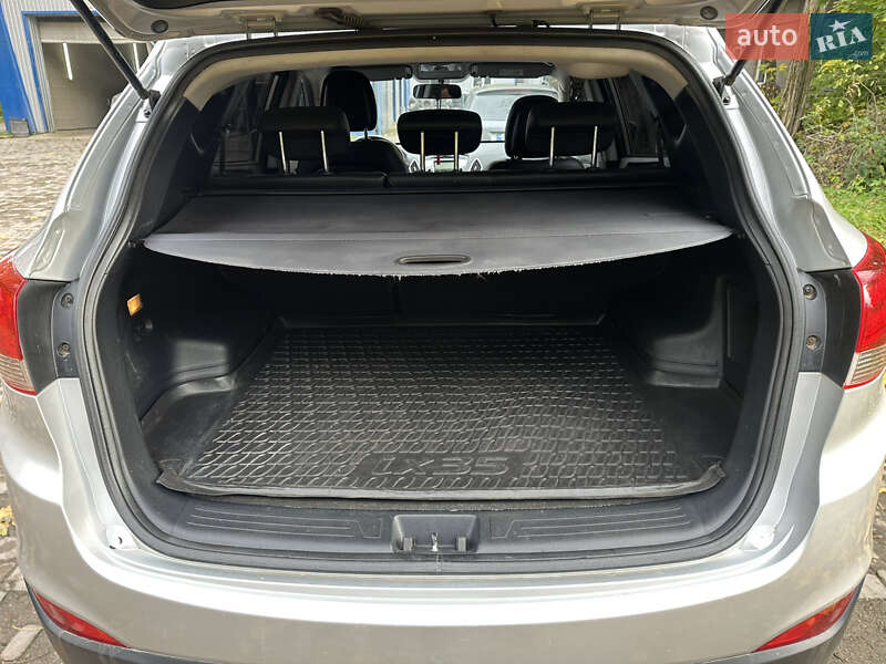 Внедорожник / Кроссовер Hyundai ix35 2010 в Сторожинце фото 7 Внедорожник / Кроссовер Hyundai ix35 2010 в Сторожинце