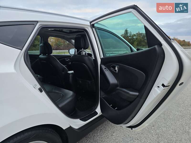 Внедорожник / Кроссовер Hyundai ix35 2012 в Калуше