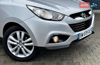 Внедорожник / Кроссовер Hyundai ix35 2012 в 