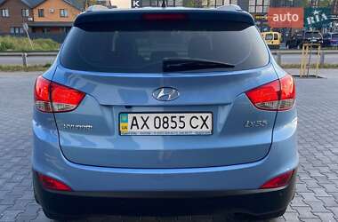 Внедорожник / Кроссовер Hyundai ix35 2012 в 