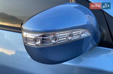 Внедорожник / Кроссовер Hyundai ix35 2012 в 