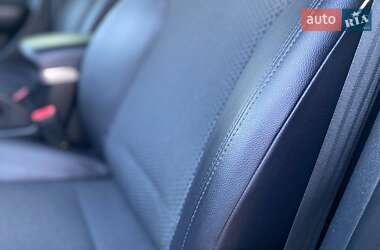 Внедорожник / Кроссовер Hyundai ix35 2012 в 