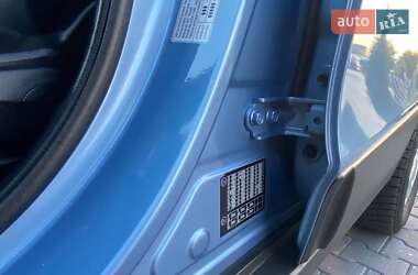 Внедорожник / Кроссовер Hyundai ix35 2012 в 