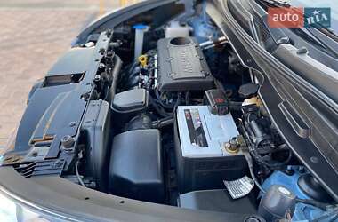 Внедорожник / Кроссовер Hyundai ix35 2012 в 