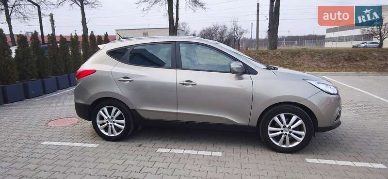 Внедорожник / Кроссовер Hyundai ix35 2011 в Львове