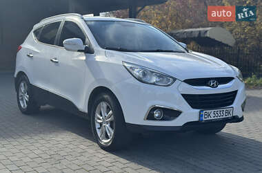 Внедорожник / Кроссовер Hyundai ix35 2012 в 