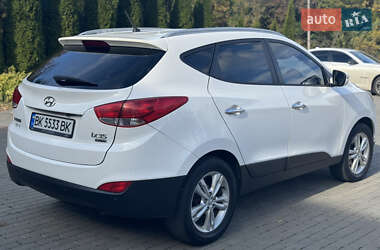 Внедорожник / Кроссовер Hyundai ix35 2012 в 