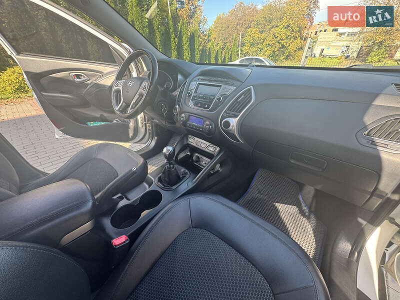 Внедорожник / Кроссовер Hyundai ix35 2012 в Ровно фото 34 Внедорожник / Кроссовер Hyundai ix35 2012 в Ровно