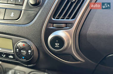 Внедорожник / Кроссовер Hyundai ix35 2014 в 