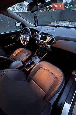 Внедорожник / Кроссовер Hyundai ix35 2013 в 