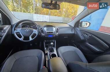 Внедорожник / Кроссовер Hyundai ix35 2013 в 