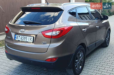 Внедорожник / Кроссовер Hyundai ix35 2013 в 
