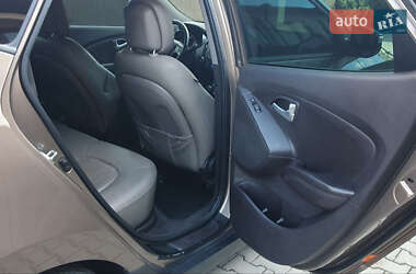 Внедорожник / Кроссовер Hyundai ix35 2013 в 