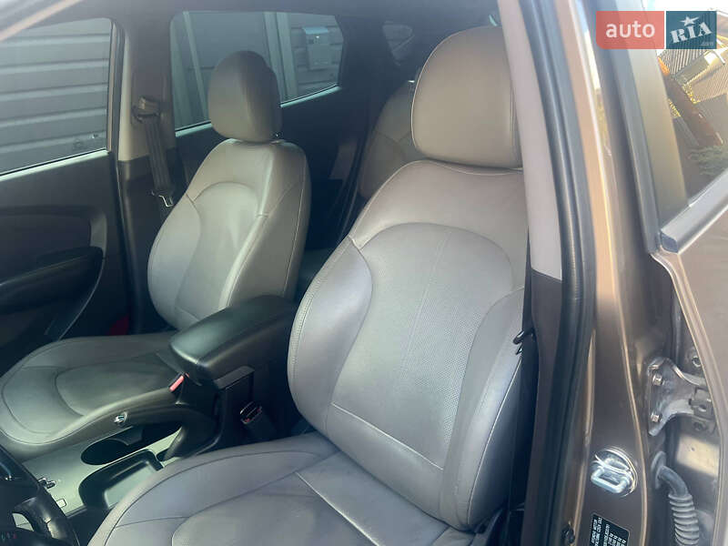 Внедорожник / Кроссовер Hyundai ix35 2013 в Ивано-Франковске