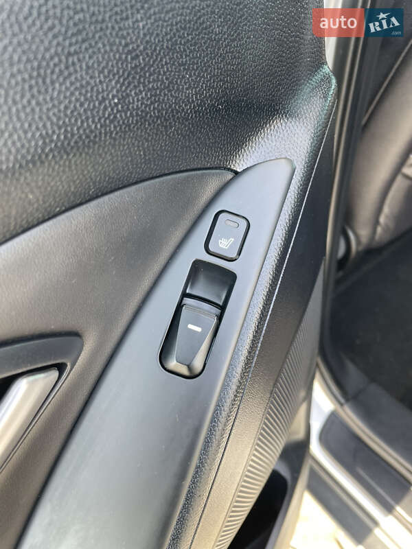 Внедорожник / Кроссовер Hyundai ix35 2013 в Луцке фото 21 Внедорожник / Кроссовер Hyundai ix35 2013 в Луцке