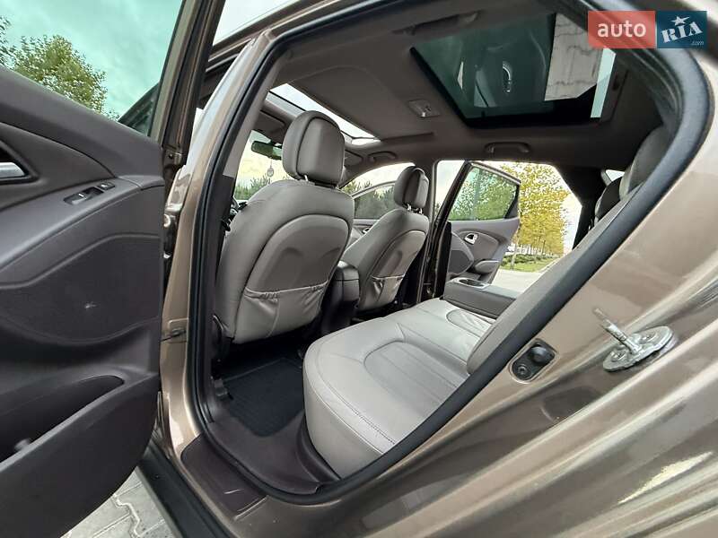 Позашляховик / Кросовер Hyundai ix35 2015 в Одесі