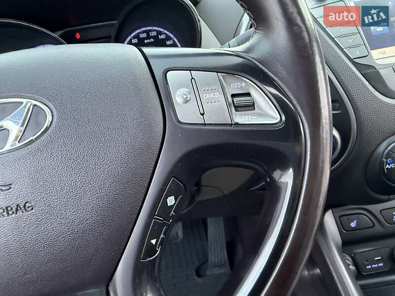 Позашляховик / Кросовер Hyundai ix35 2015 в Одесі