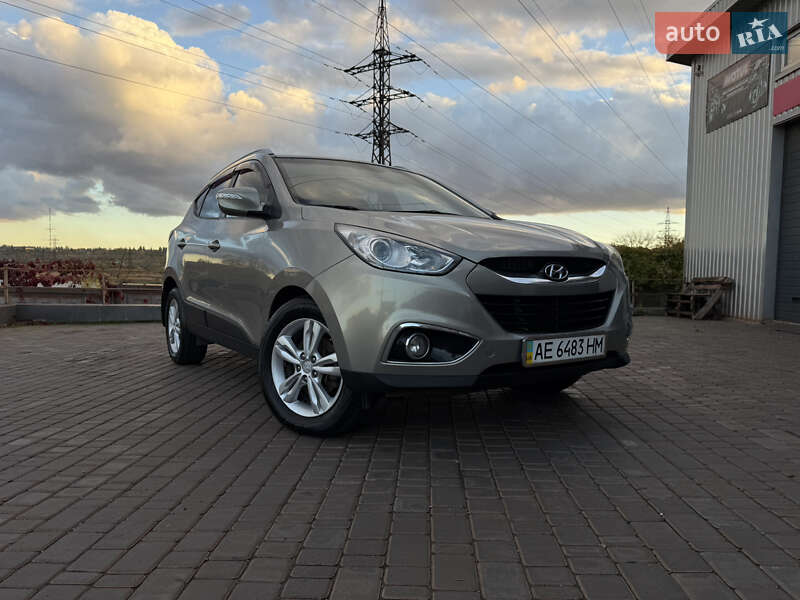 Внедорожник / Кроссовер Hyundai ix35 2010 в Кривом Роге