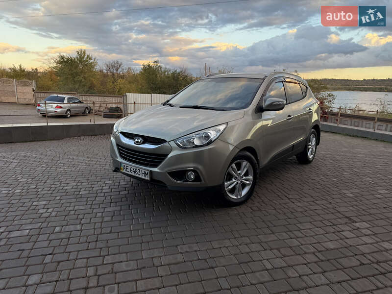 Внедорожник / Кроссовер Hyundai ix35 2010 в Кривом Роге